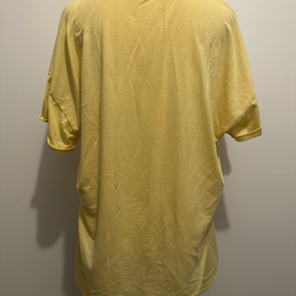 American custom graphic T-shirt, yellow with black print. SZ L EUC cuffed sleeve - Picture 4 of 4